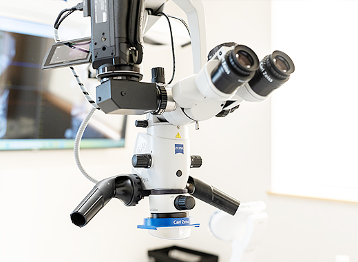マイクロスコープ（歯科用顕微鏡）